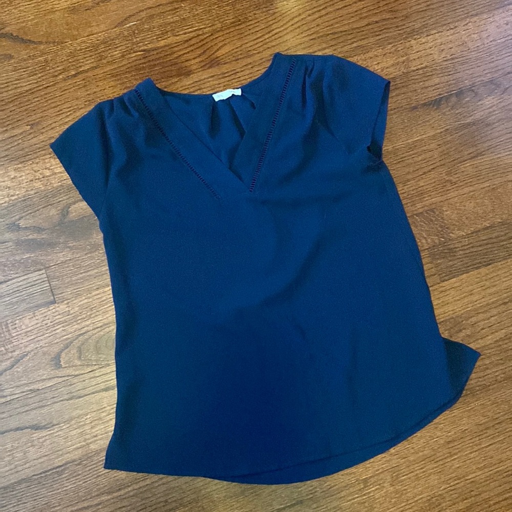 Flowy navy blue top
